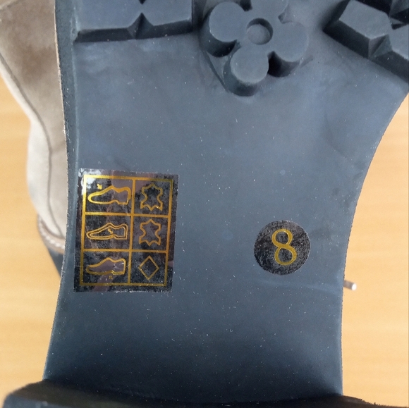 NWT Jeffrey Campbell 'OWhat' Blogger Favorite Lace Up Boot in Taupe Suede - Picture 11 of 11